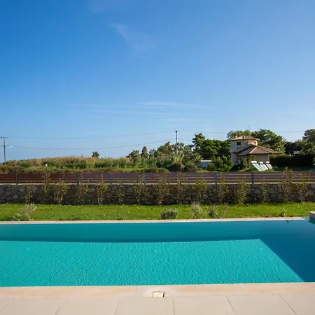 Varko Premium Villa Lefkada City